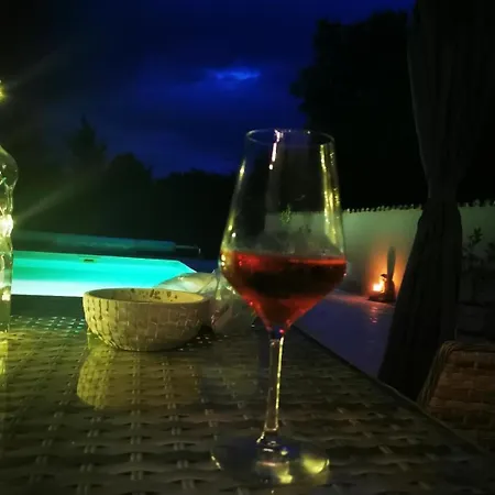 Holiday home Petit Coin De Paradis Les Alleuds (Deux-Sevres)